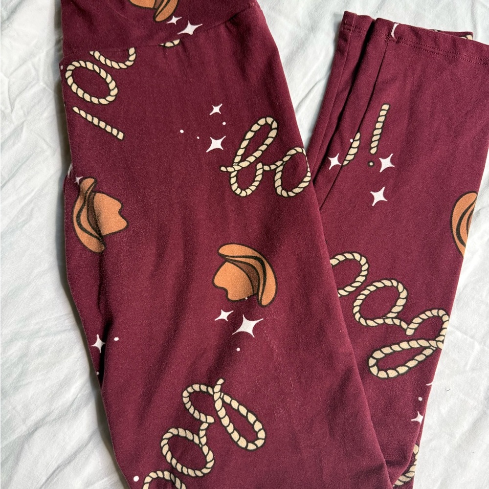 LuLaRoe Burgundy BOO Leggings with Rope and Hat Design